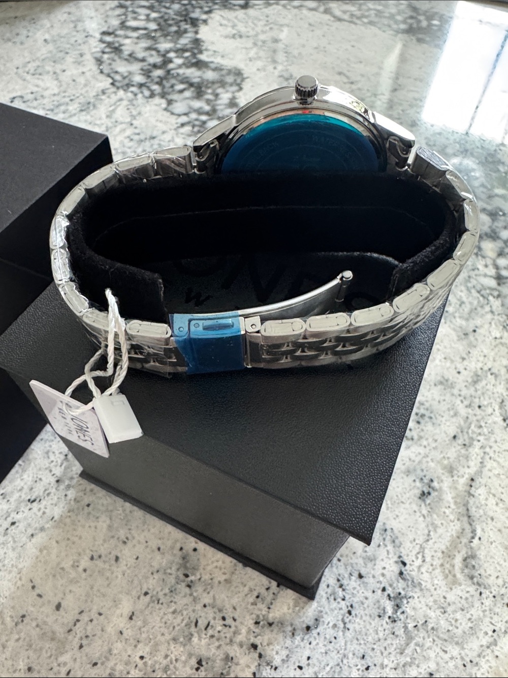 NWT Jones New York Men’s Silver and White Stainless Link Watch Gift Box New - Picture 4 of 5